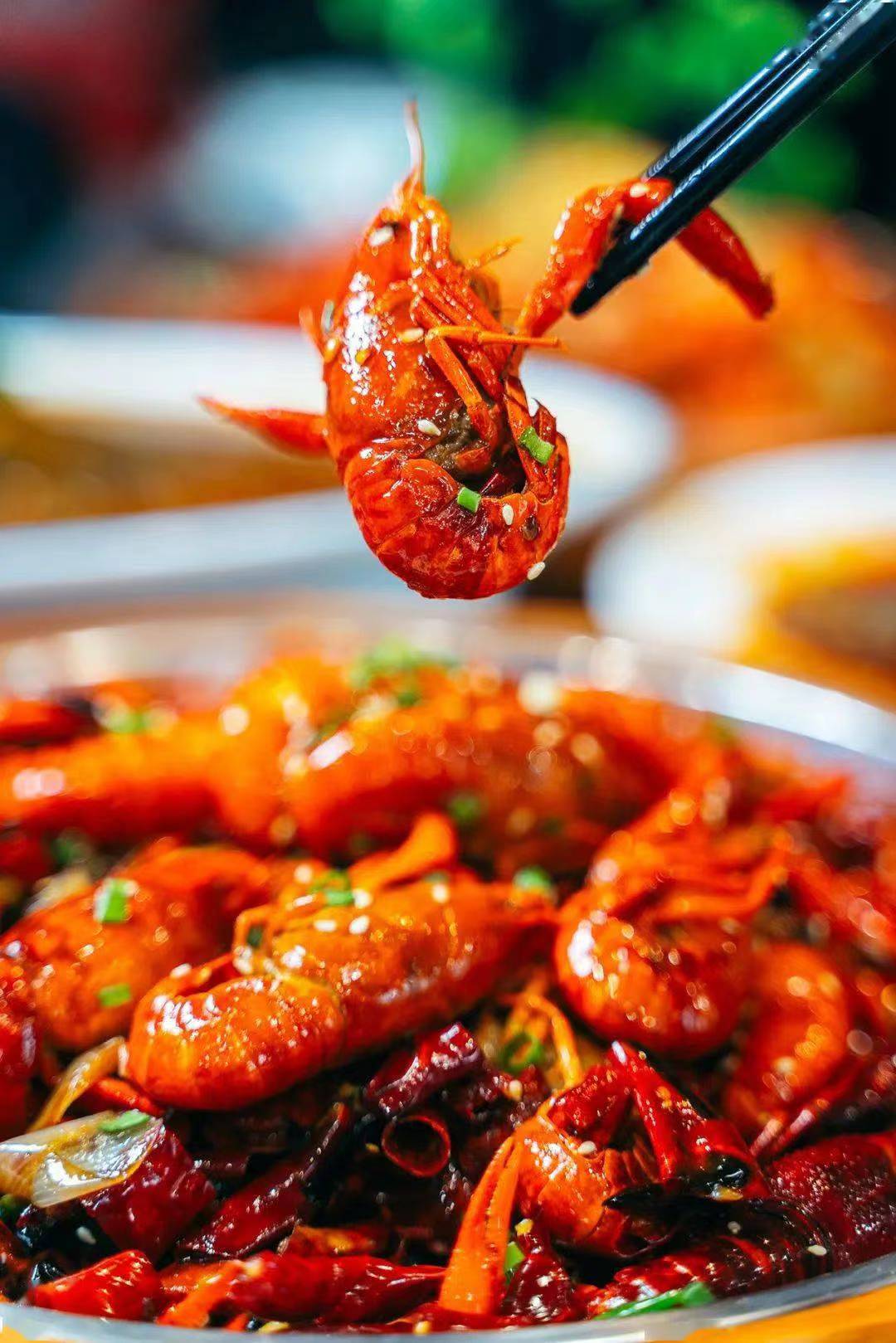 秘制干煸龙虾中国餐饮名虾